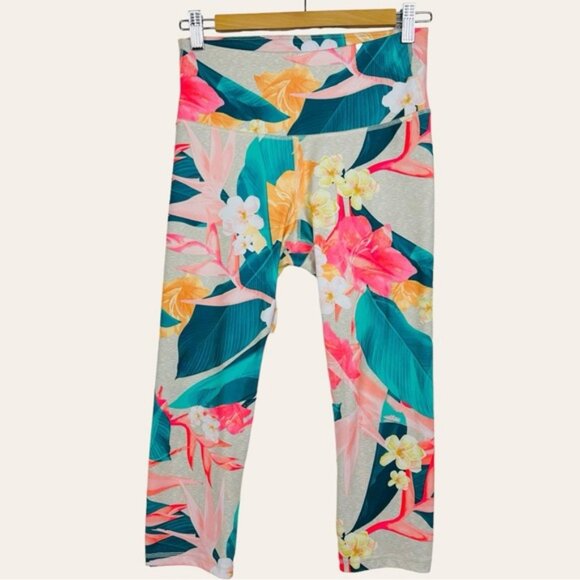 Old Navy Floral Tropical Print High Waisted Cropped Gym Workout Comfy Leggings M - Picture 1 of 10